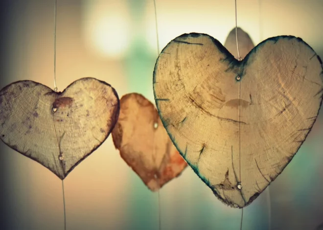 Makrama ze sznurków naturalnych: proste wzory i praktyczne porady